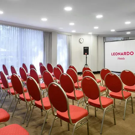מלון Leonardo 4*