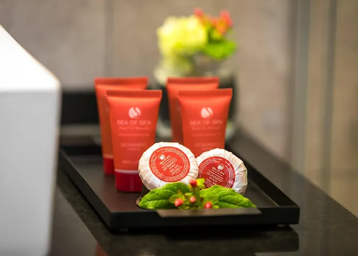 Отель Leonardo 4*