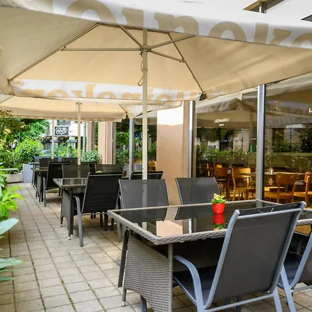 Hotel Leonardo