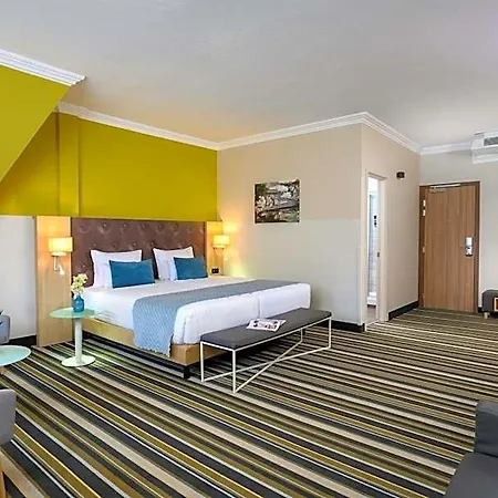 Hotel Leonardo 4*