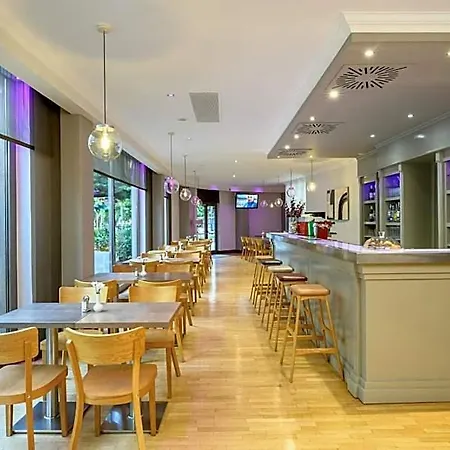 Leonardo Hotel 4*