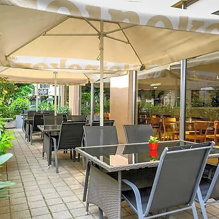 Leonardo Hotel